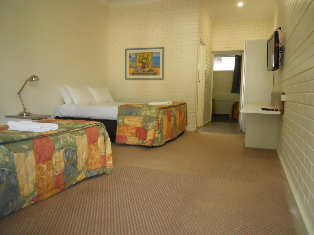 Prom Country Lodge Foster Εξωτερικό φωτογραφία