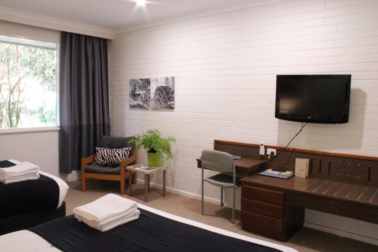 Prom Country Lodge Foster Εξωτερικό φωτογραφία